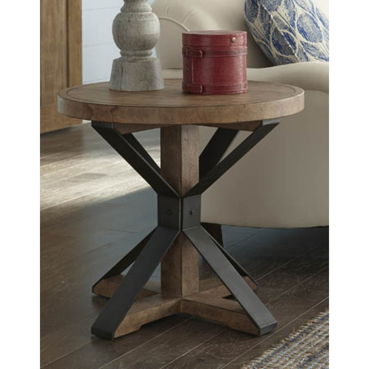 229773 Klaussner End Table – Brown's Furniture - Orrville, Ohio