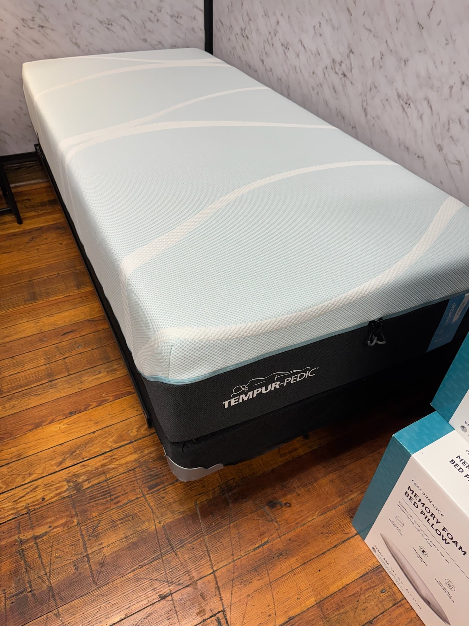 287377 287377 Tempur-Pedic Pro Breeze Twin XL Mattress (Medium) - Image 1